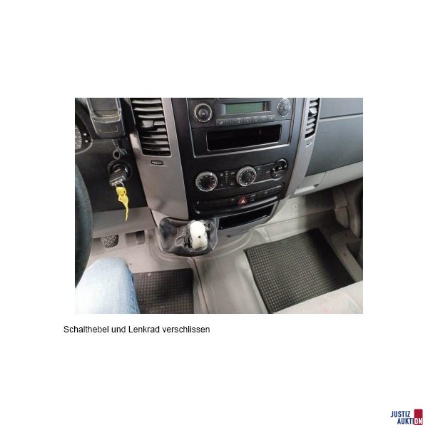 Lenkrad und Schalthebel verschlissen