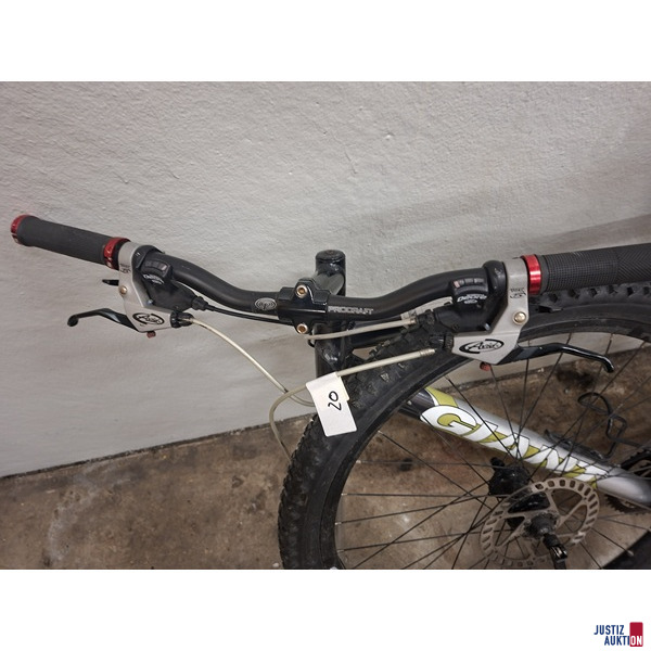 Mountainbike Giant silber RNR: C11B46xx – foto 3 – kavel bij Justiz-Auktion, Augsburg