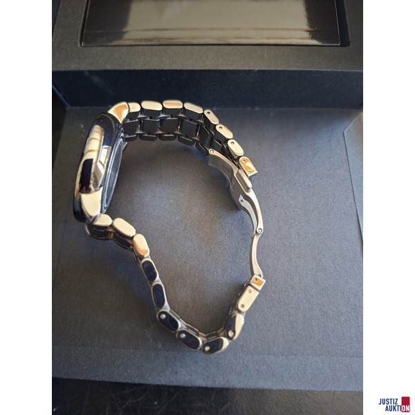 Armbanduhr der Marke Rado Diamaster