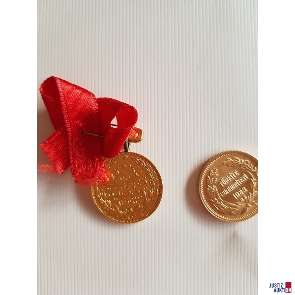 2 Goldmünzen 22 Karat