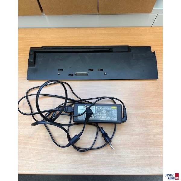 Dockingstation und Ladekabel