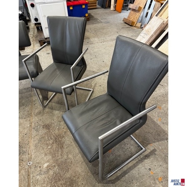 Stühle mit Armlehne