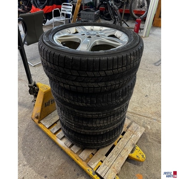 4 Reifen auf Felgen