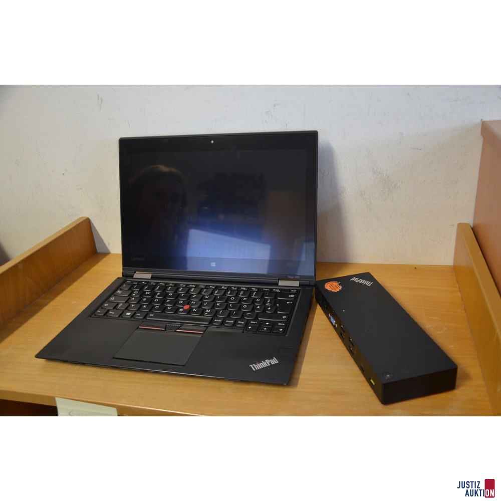 Notebook aufgeklappt