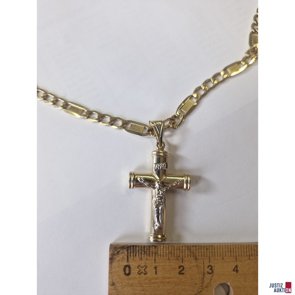 Kreuz mit Lineal quer