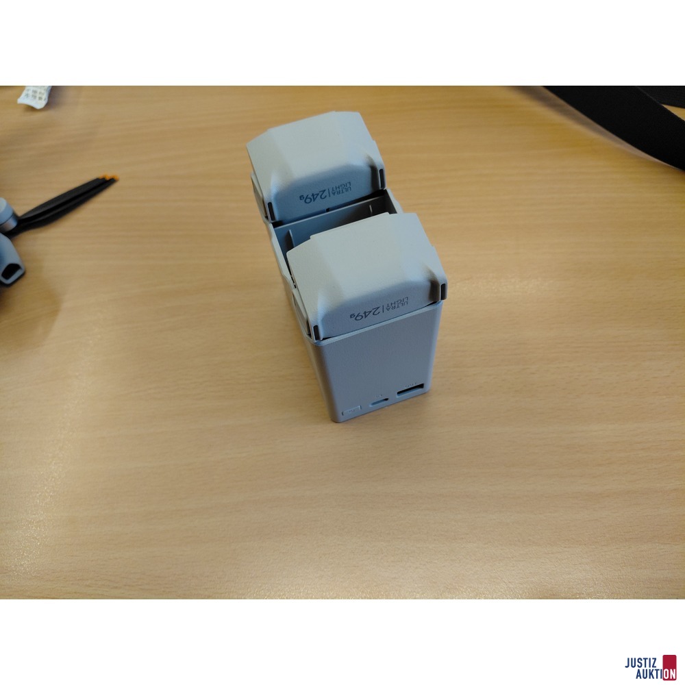 Drohne DJI mini 3 Fly More Combo &lpar;DJI RC&rpar;