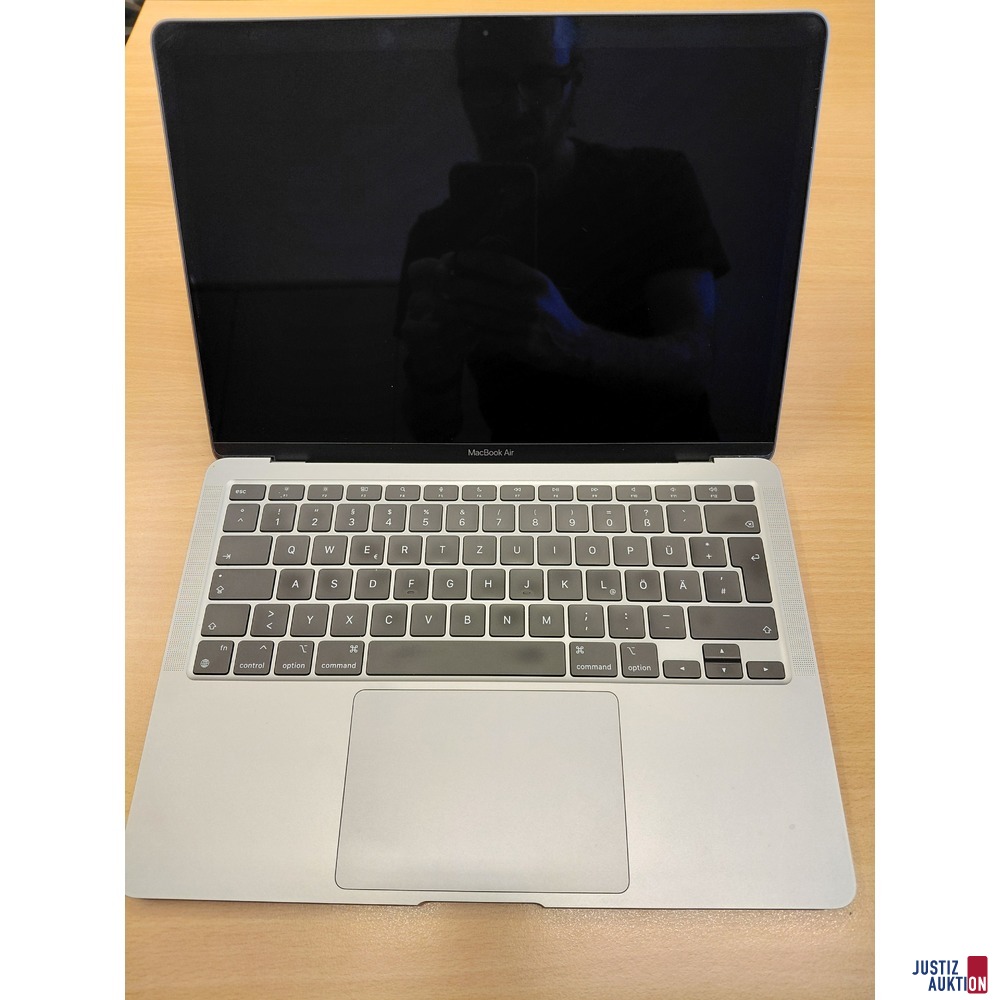 Apple MacBook Air&nbsp; - Modell&colon; A2337