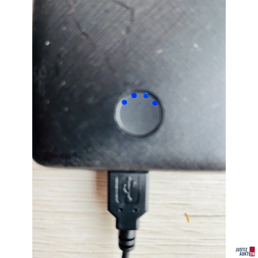 Powerbank - Kabel gehört nicht zum Angebot