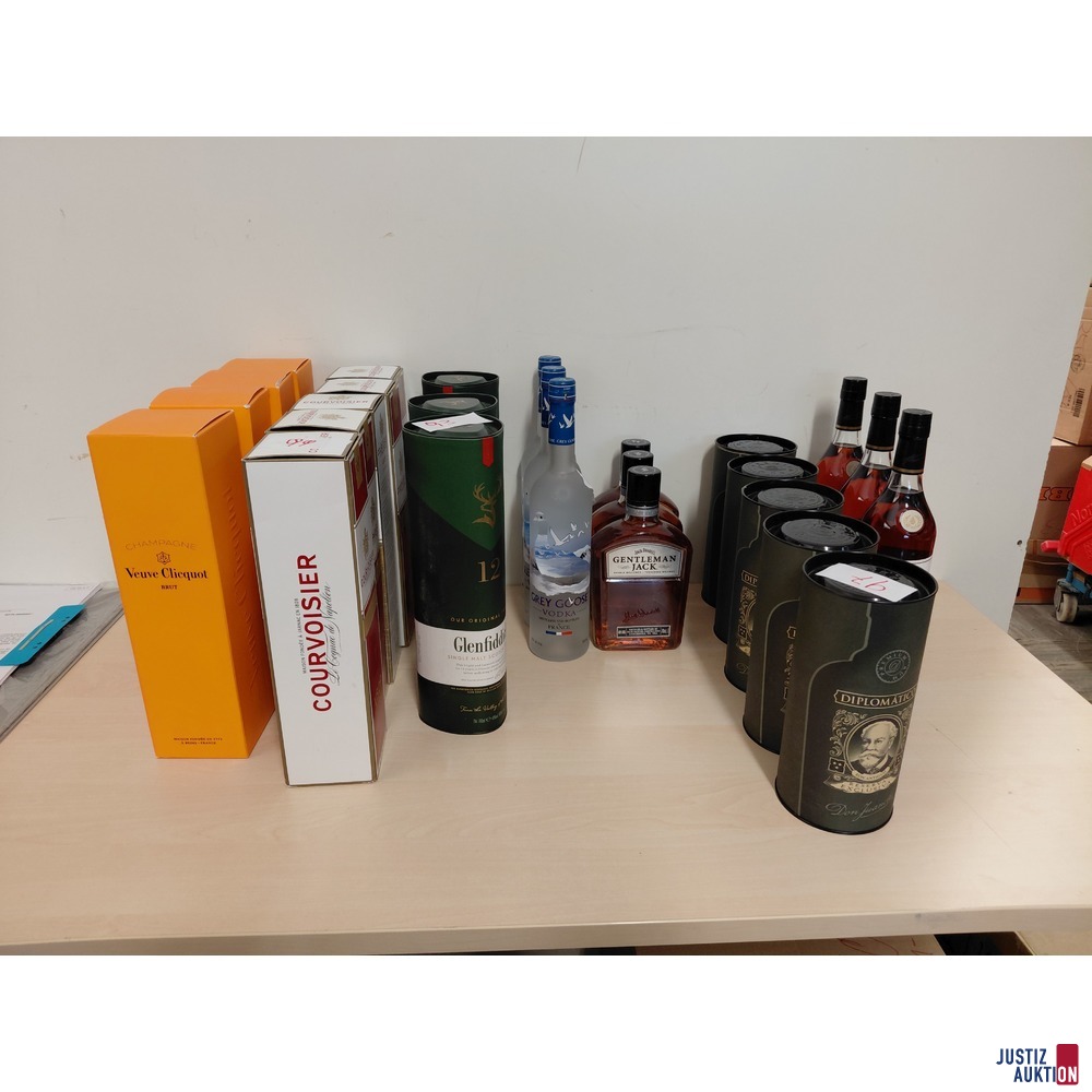 53 Stk&period; diverser Alkohol