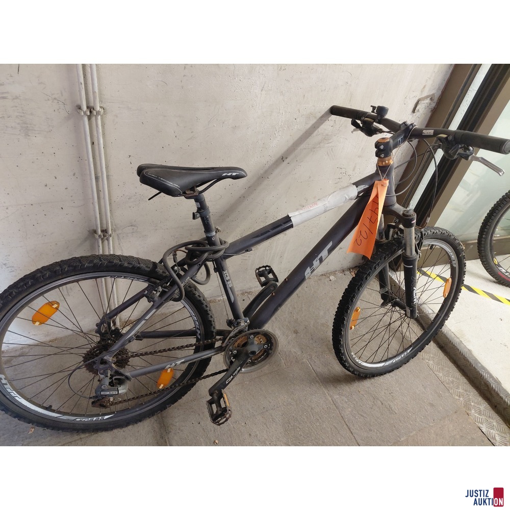 Mountainbike der Marke HT - Model XCS 26
