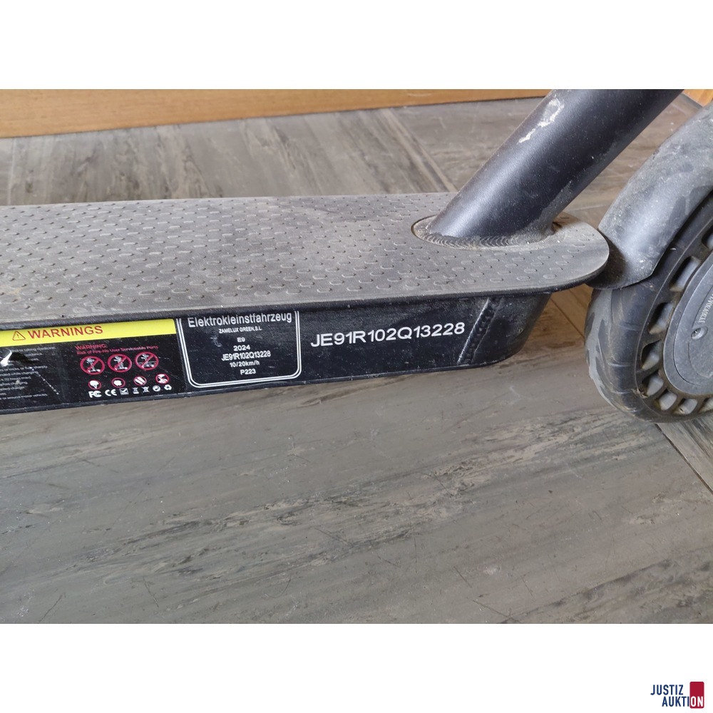E-Scooter ohne Ladeger&auml;t&nbsp; - Model bzw&period; Hersteller unbekannt&nbsp;