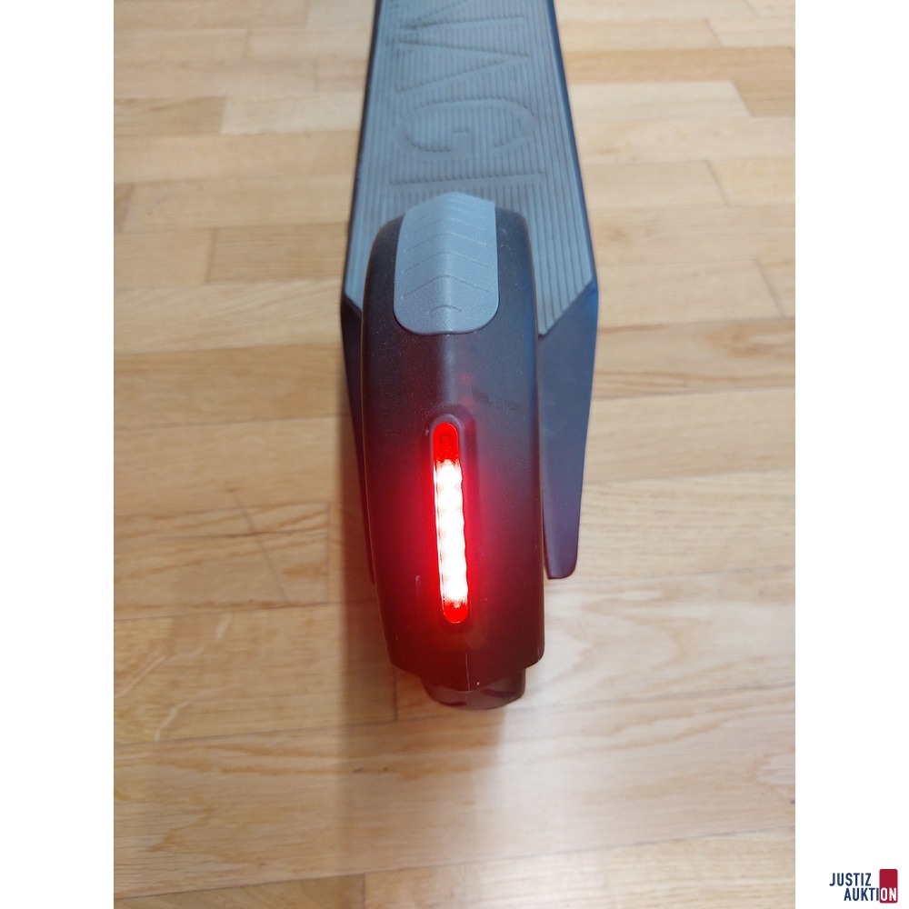 Elektro-Scooter UNAGI E500