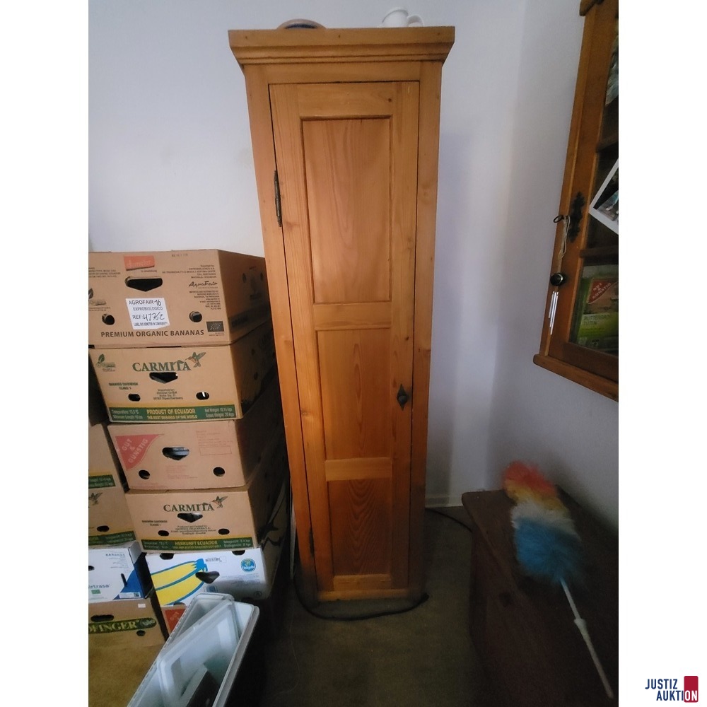 hoher Schrank mit 1 Tür