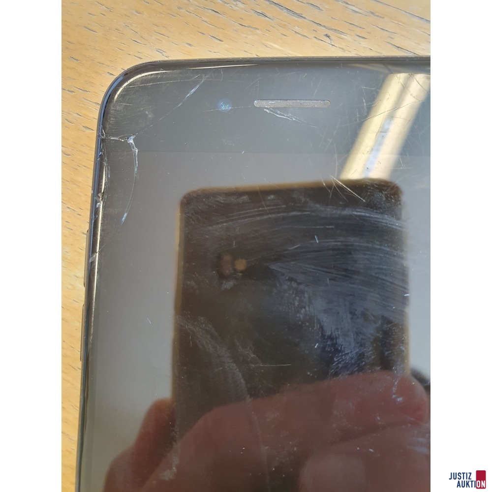 Apple iPhone 7 A-1778 gebraucht/Gebrauchsspuren vorhanden