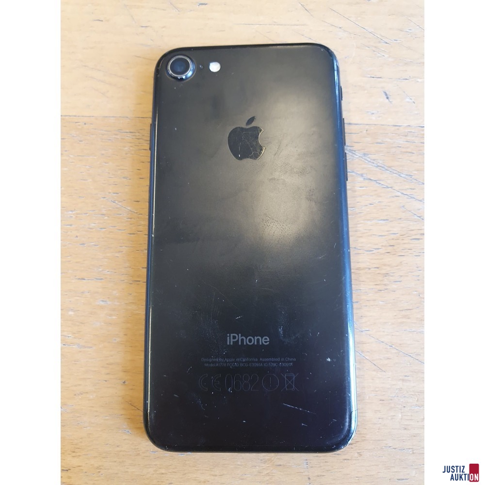 Apple iPhone 7 A-1778 gebraucht/Gebrauchsspuren vorhanden