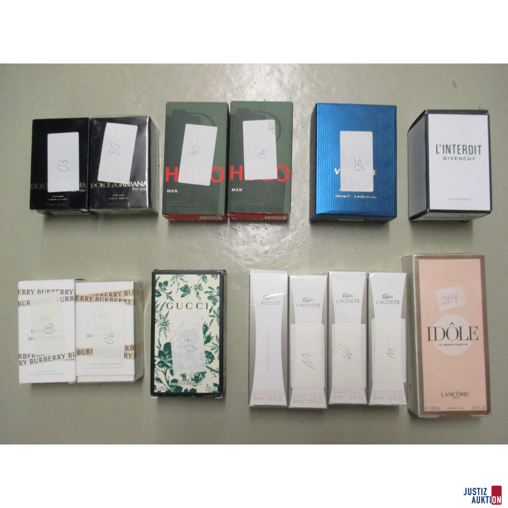 13 verschiedene Parfums und 1 After Shave Lotion