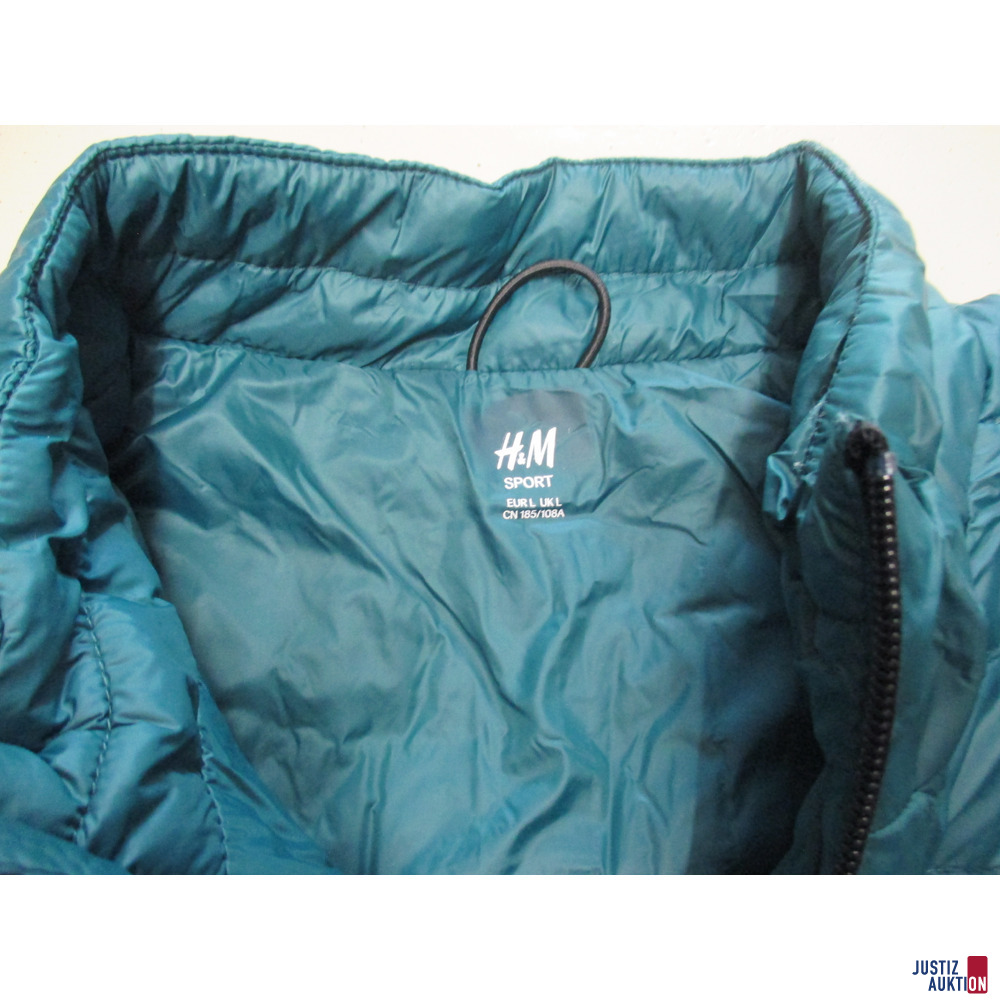 Label der t&uuml;rkisen Jacke