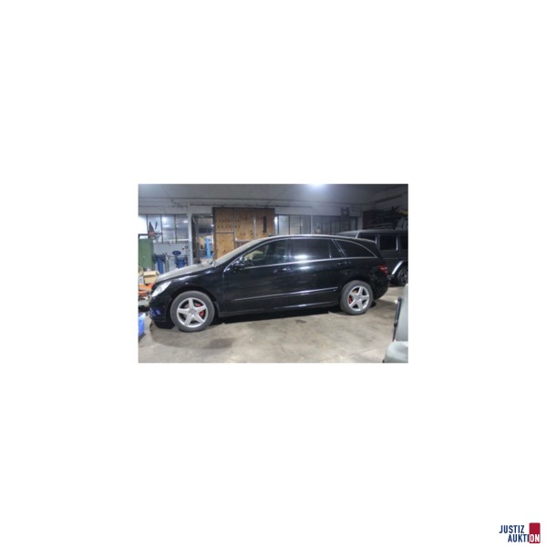 Mercedes Benz R320