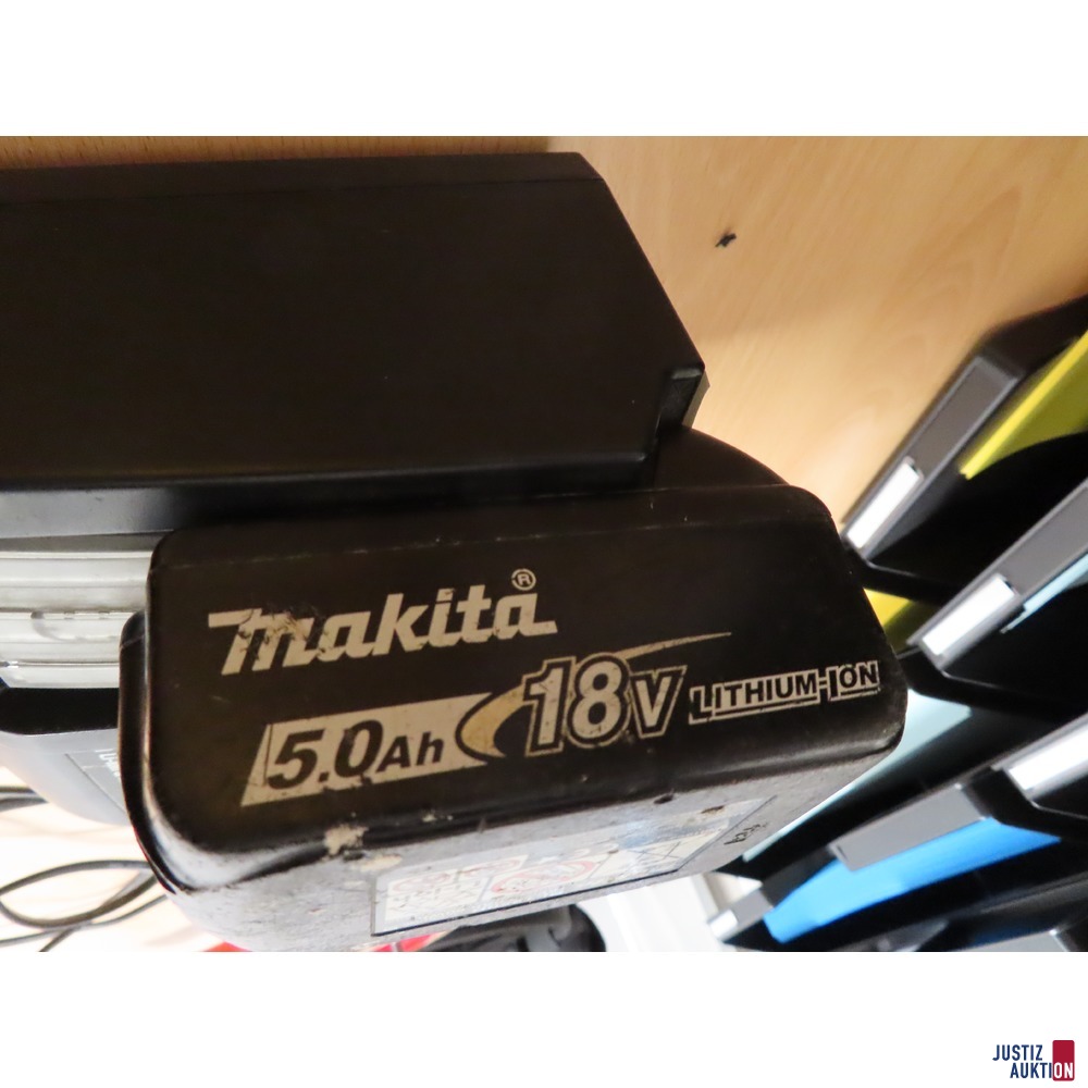 Makita Ladegerät