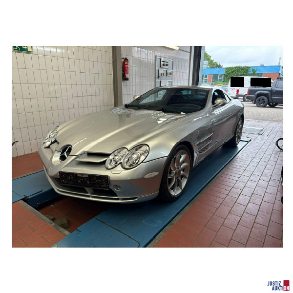 Daimler Chrysler SLR McLaren