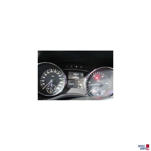 Mercedes Benz R320