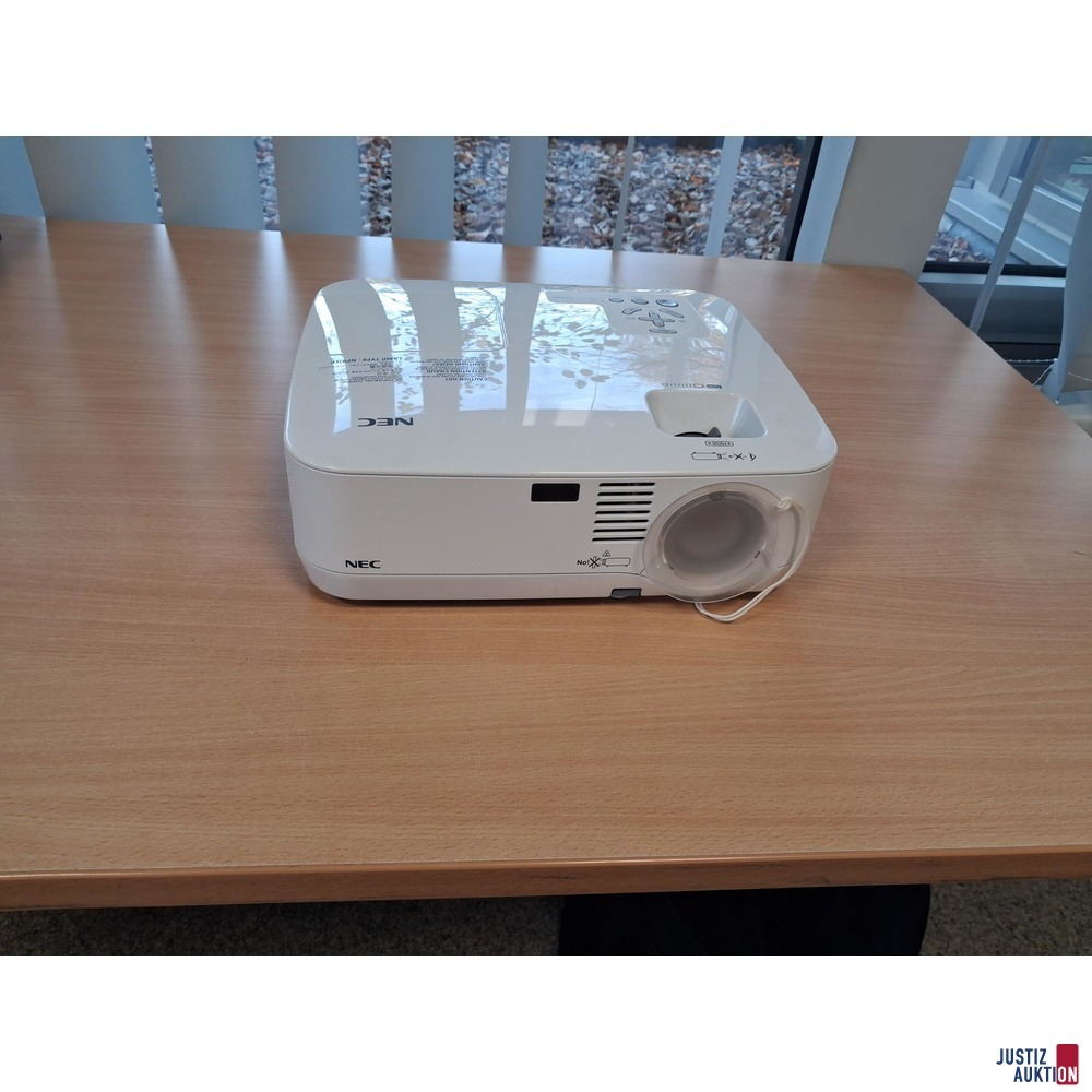 Beamer&sol;Projektor