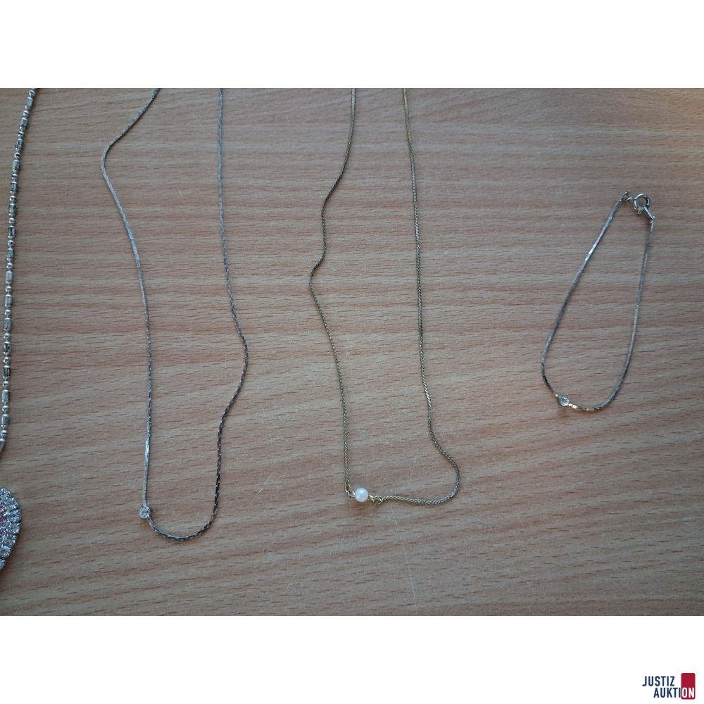 7 Ketten Modeschmuck