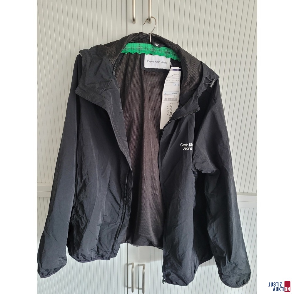 Jacke 2 Vorderansicht