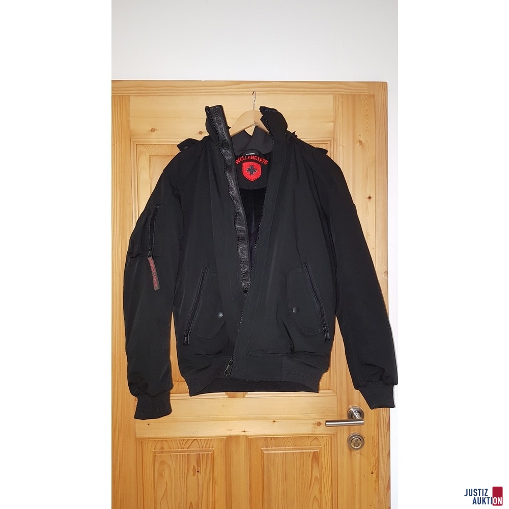 Jacke von vorne