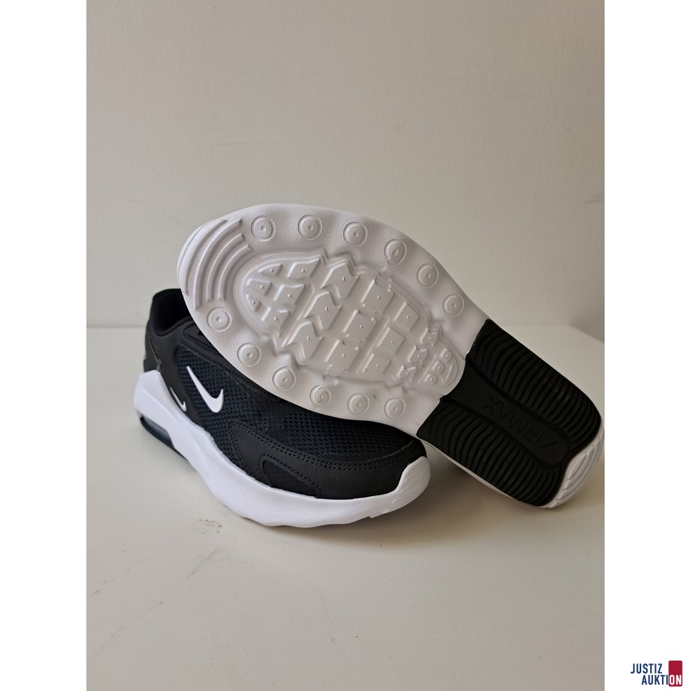 3 Paar Nike AirMax Größe 38,5 schwarz/weiß