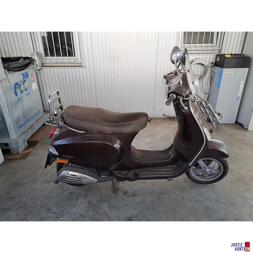 Mopedroller Vespa LX 50