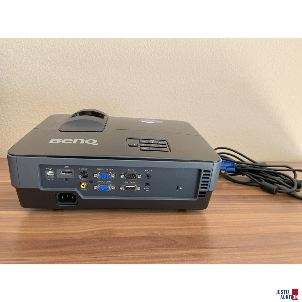 Beamer BENQ hinten