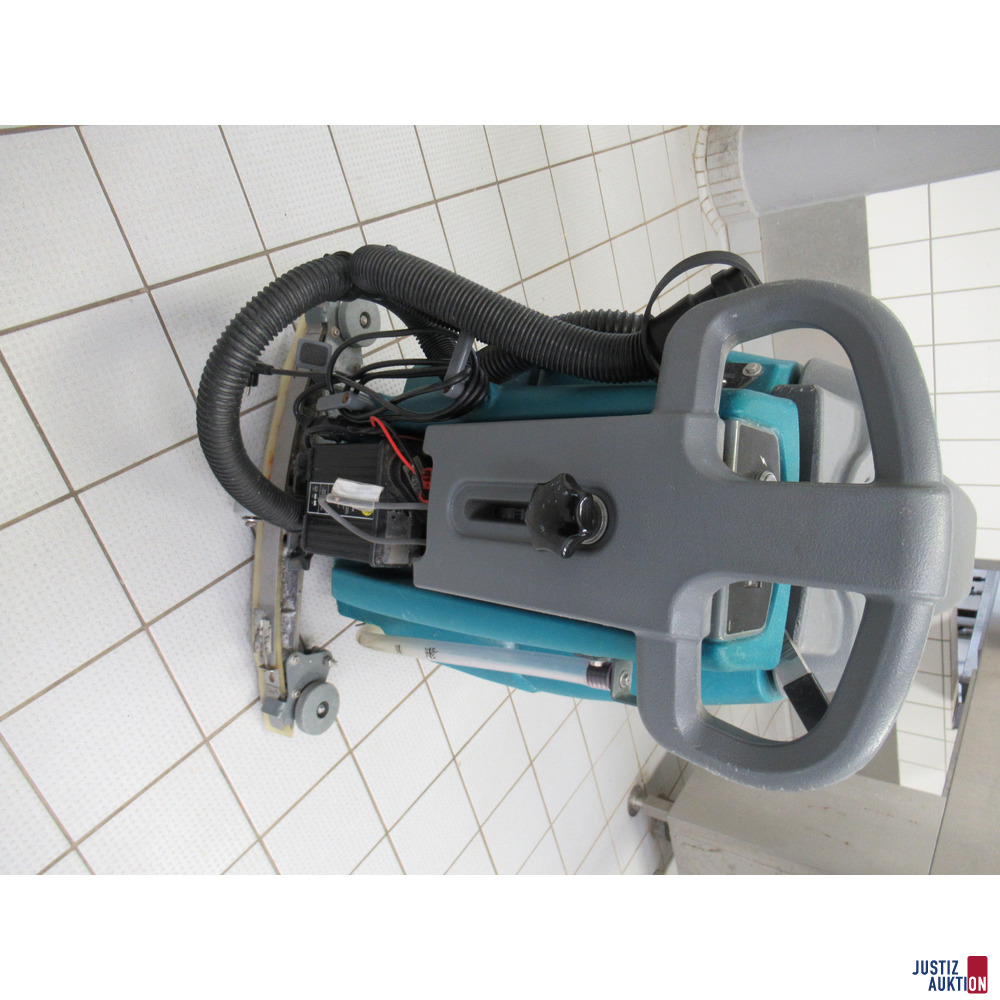 hintere Ansicht der Reinigungsmaschine