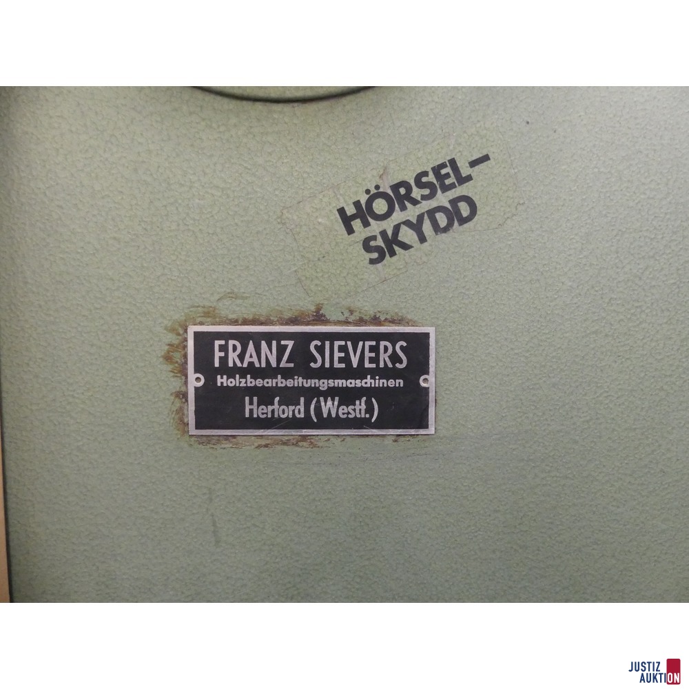 Schild mit einem Firmennamen