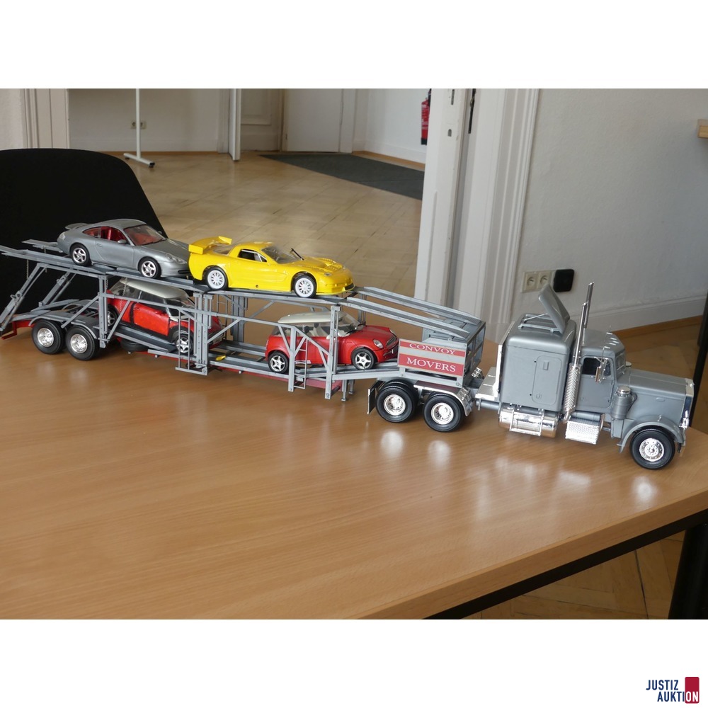  Modellbaufahrzeug Sattelzugmaschine mit Fahrzeugen