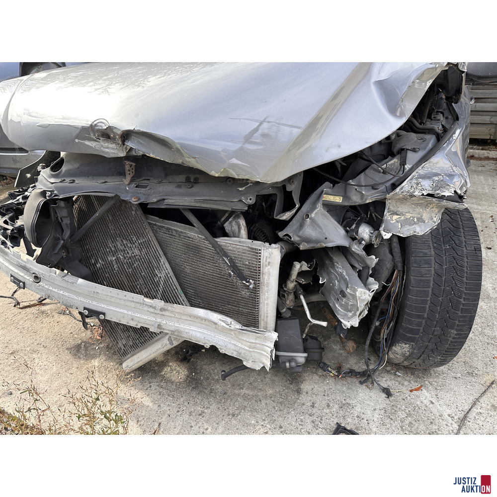 PKW BMW 525D mit Unfallschaden – foto 8 – kavel bij Justiz-Auktion, Bad Mergentheim