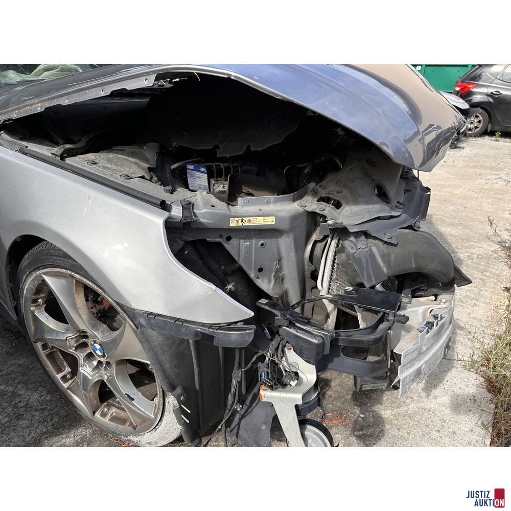 PKW BMW 525D mit Unfallschaden – foto 9 – kavel bij Justiz-Auktion, Bad Mergentheim