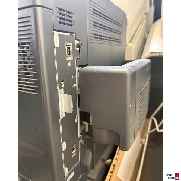 R&uuml;ckseite- Anschl&uuml;sse