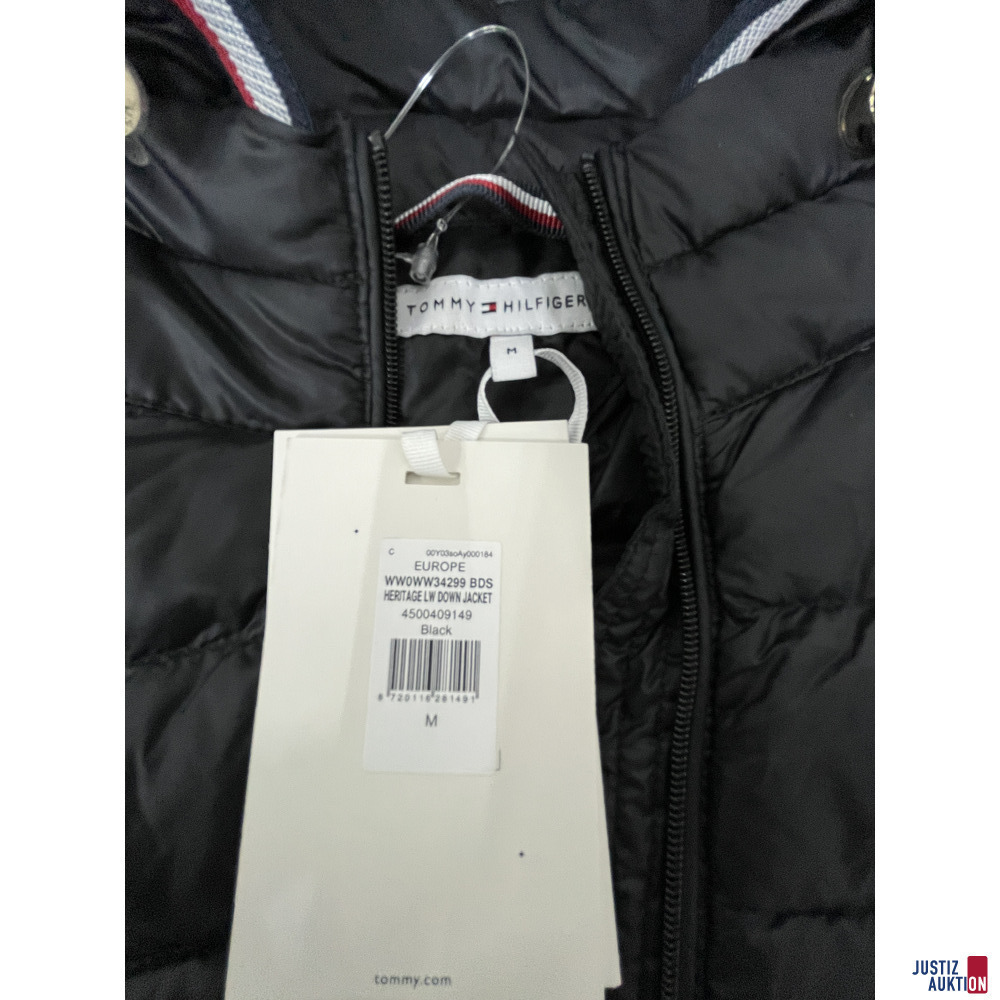V33/26 - Tommy Hilfiger Damenjacke Größe M – foto 3 – kavel bij Justiz-Auktion, Frankfurt am Main