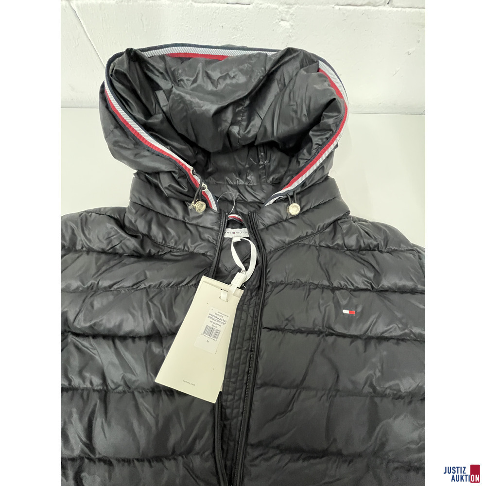 V33/26 - Tommy Hilfiger Damenjacke Größe M – foto 2 – kavel bij Justiz-Auktion, Frankfurt am Main