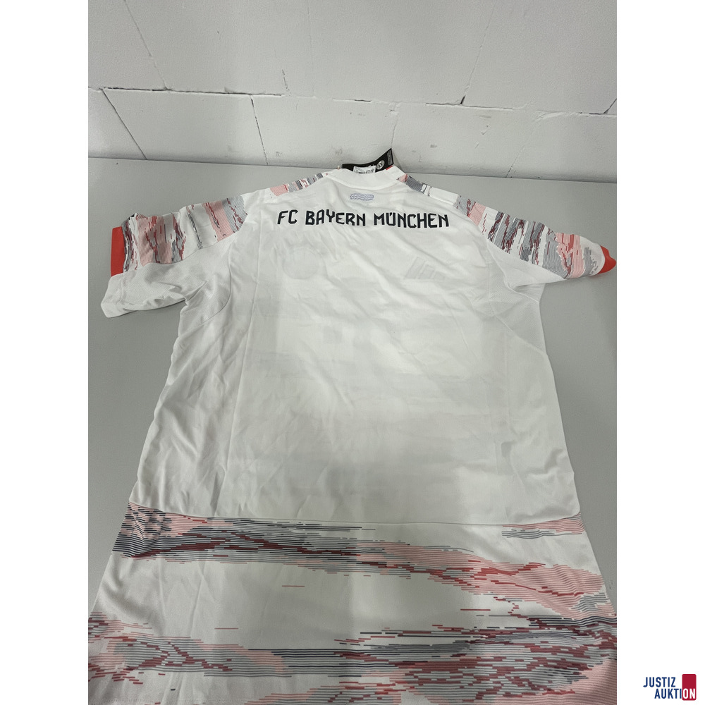 FC Bayern München Trikot Größe XL – foto 3 – kavel bij Justiz-Auktion, Frankfurt am Main