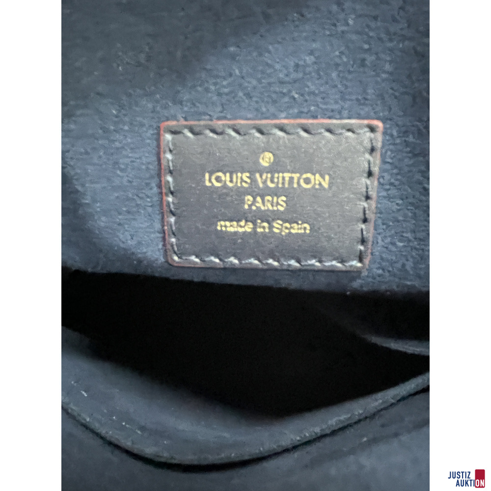V72/26 Louis Vuitton Handtasche V Tote MM, Dunkelblau – foto 6 – kavel bij Justiz-Auktion, Frankfurt am Main