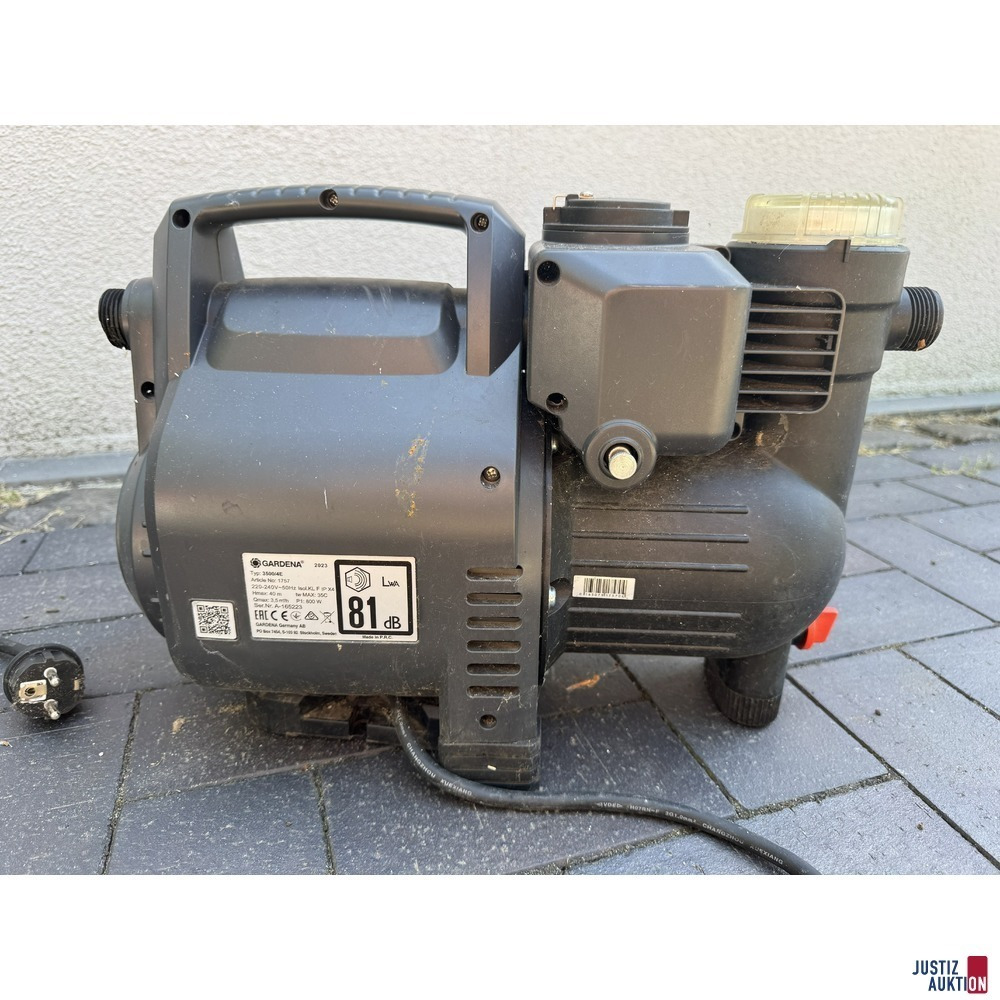 hinten