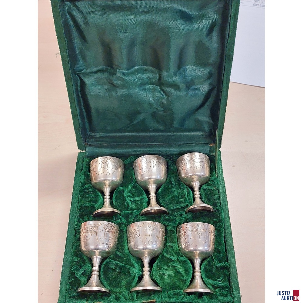 Kleinkelchset (6 Stück) graviert aus Neusilber (unedel/kein echtes Silber)