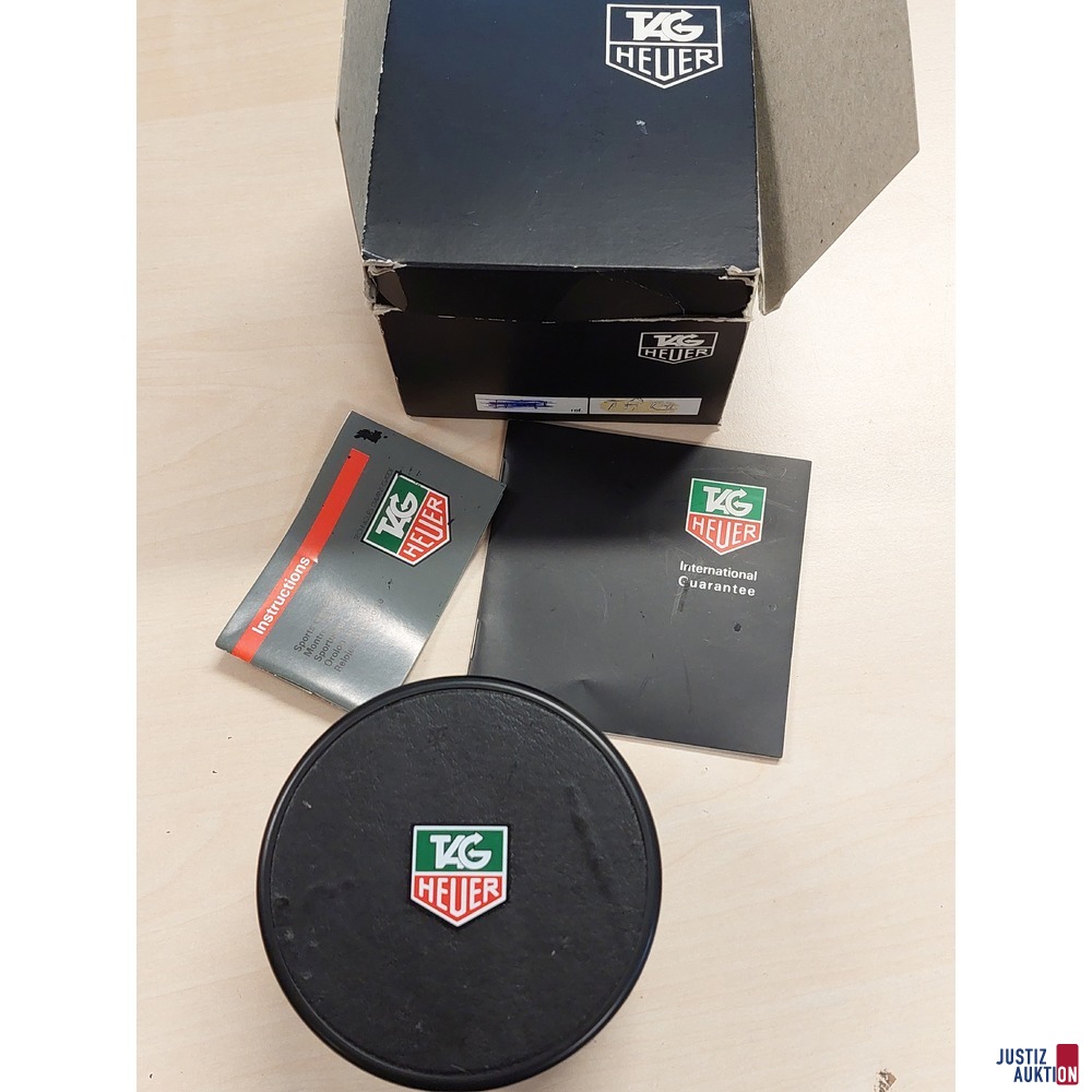Herrenarmbanduhr der Marke TAG Heuer - Model: 2000 Series