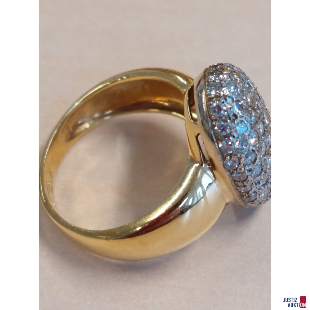 Damenring mit Wei&szlig;goldschmuckteil mit wei&szlig;en Farbsteinen 585&permil; amtspunziert
