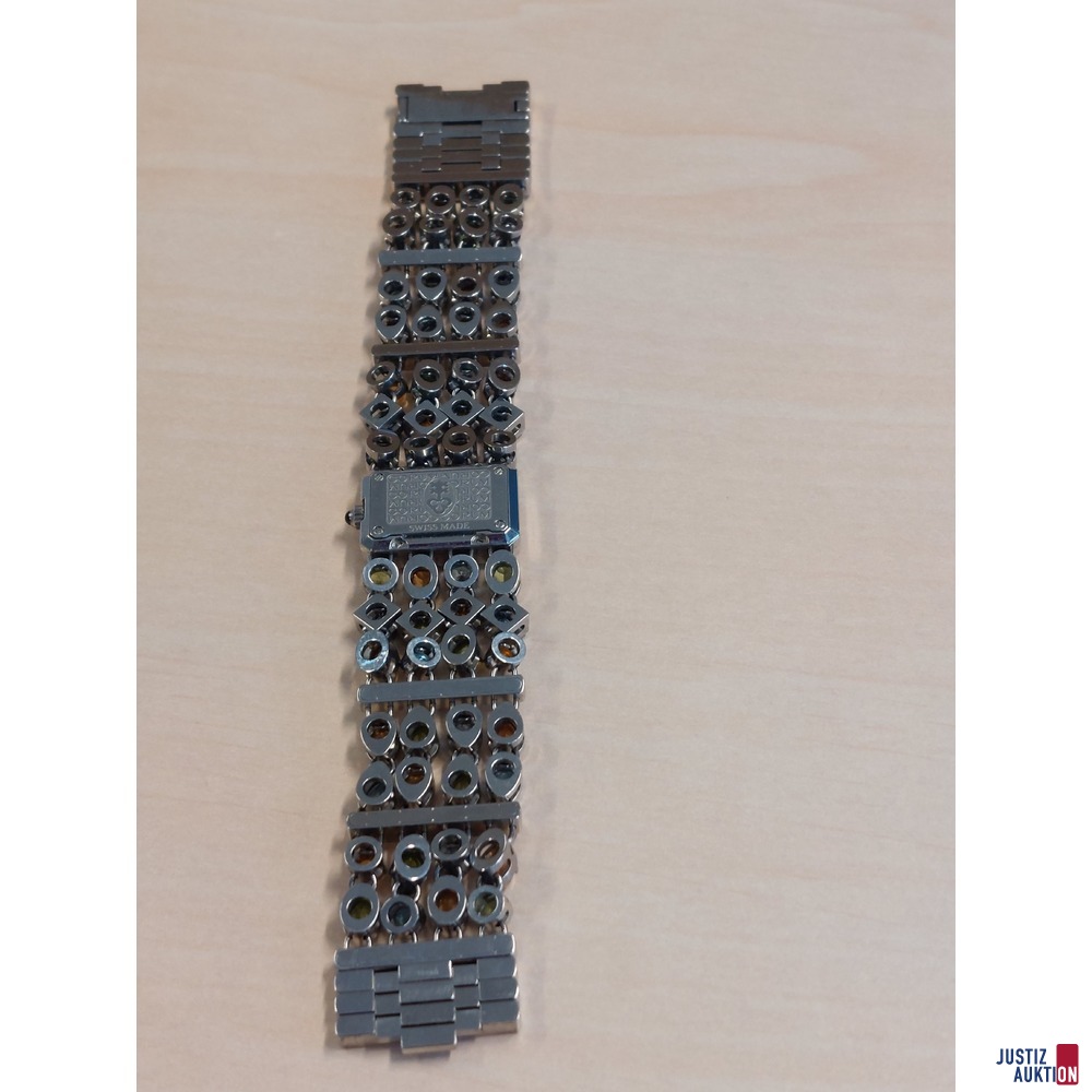 Damenarmbanduhr der Marke Corum - Model&colon; Potpourri