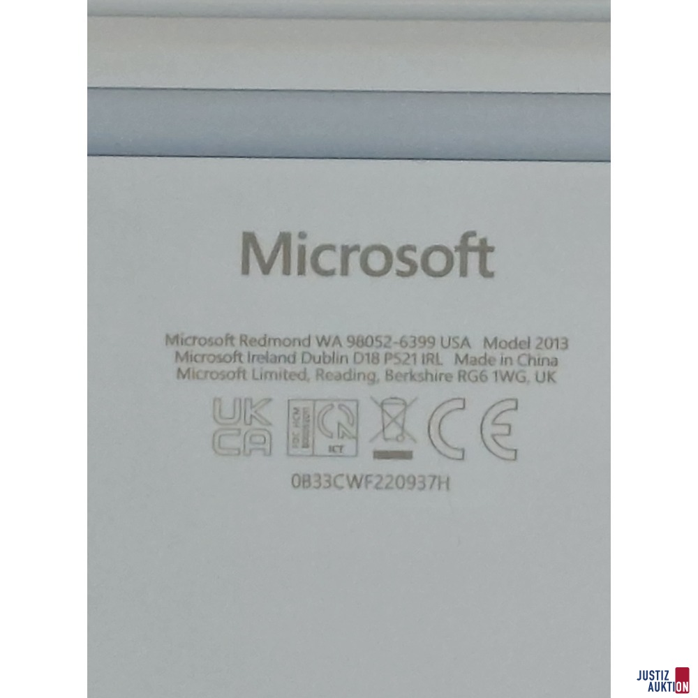 Laptop der Marke Microsoft Model 2013 Nr&period; 0833CWF2209374
