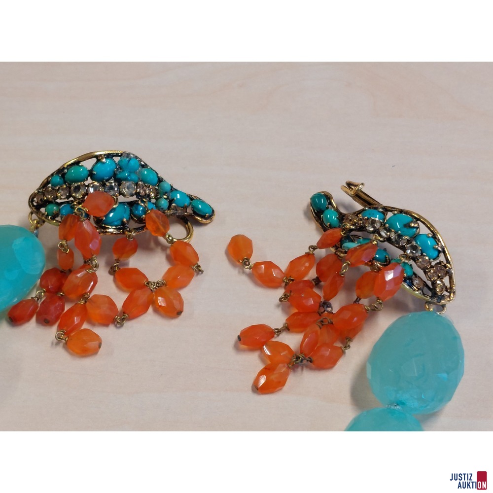 Halbedelsteinkette mit gelbfarbener Schlie&szlig;e