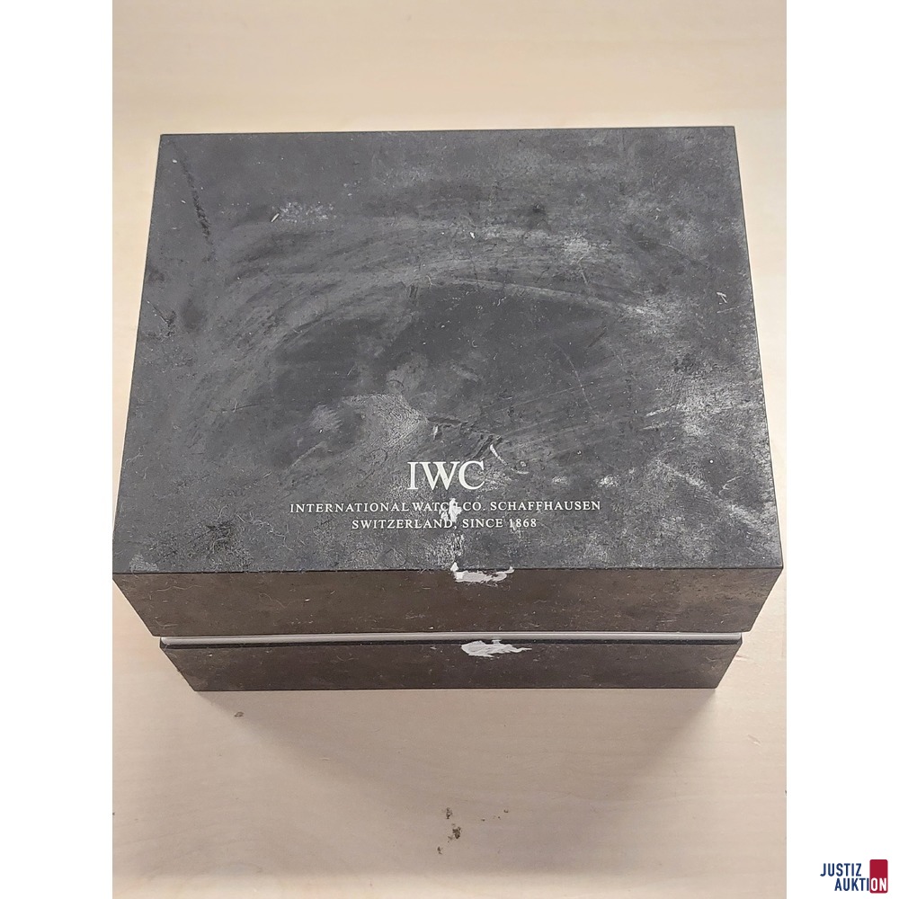 Herrenarmbanduhr der Marke IWC Schaffhausen - Model&colon; Portugieser Chrono